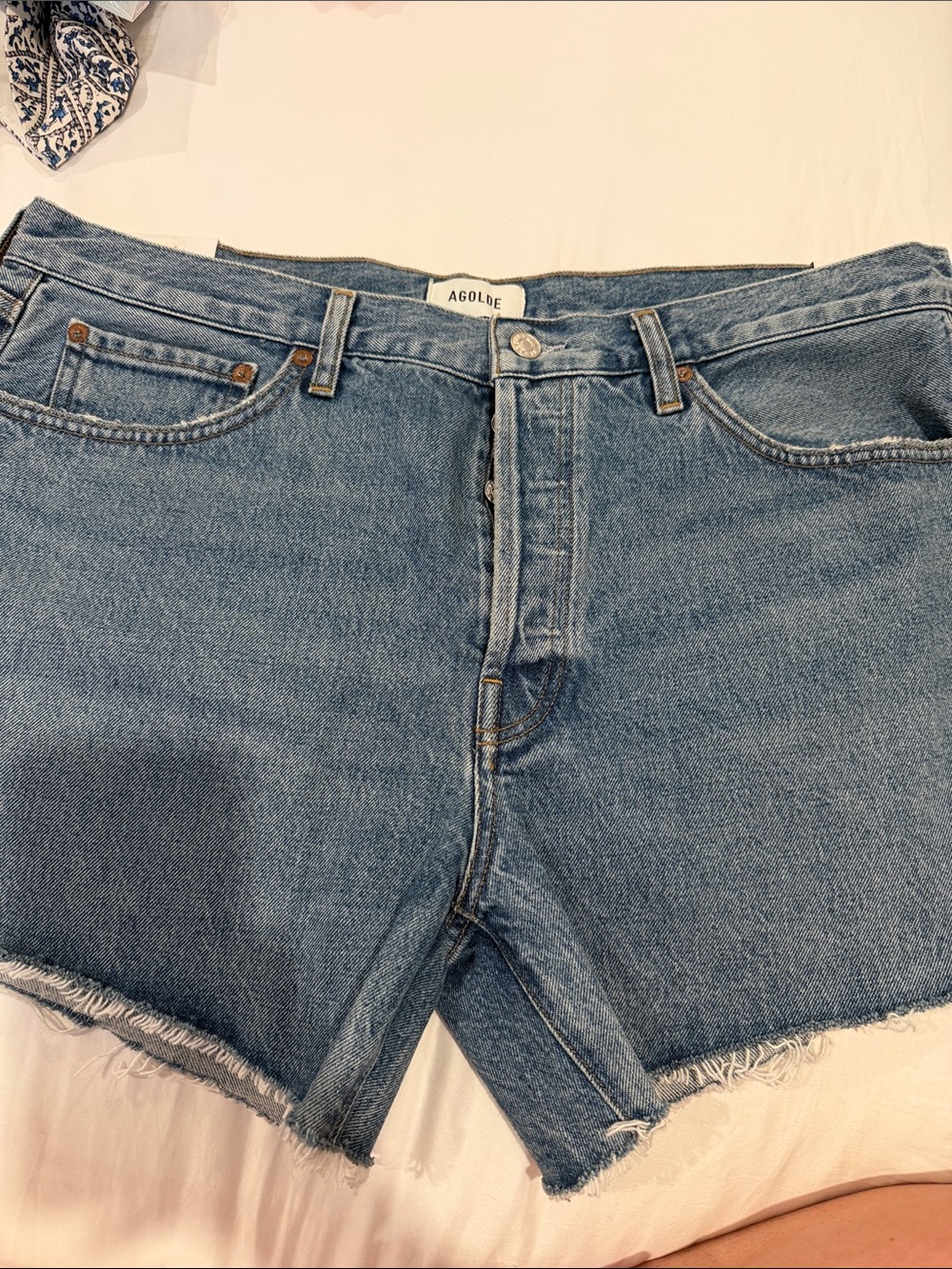 NWT Agolde Parker long denim short size 33 - Picture 2 of 4